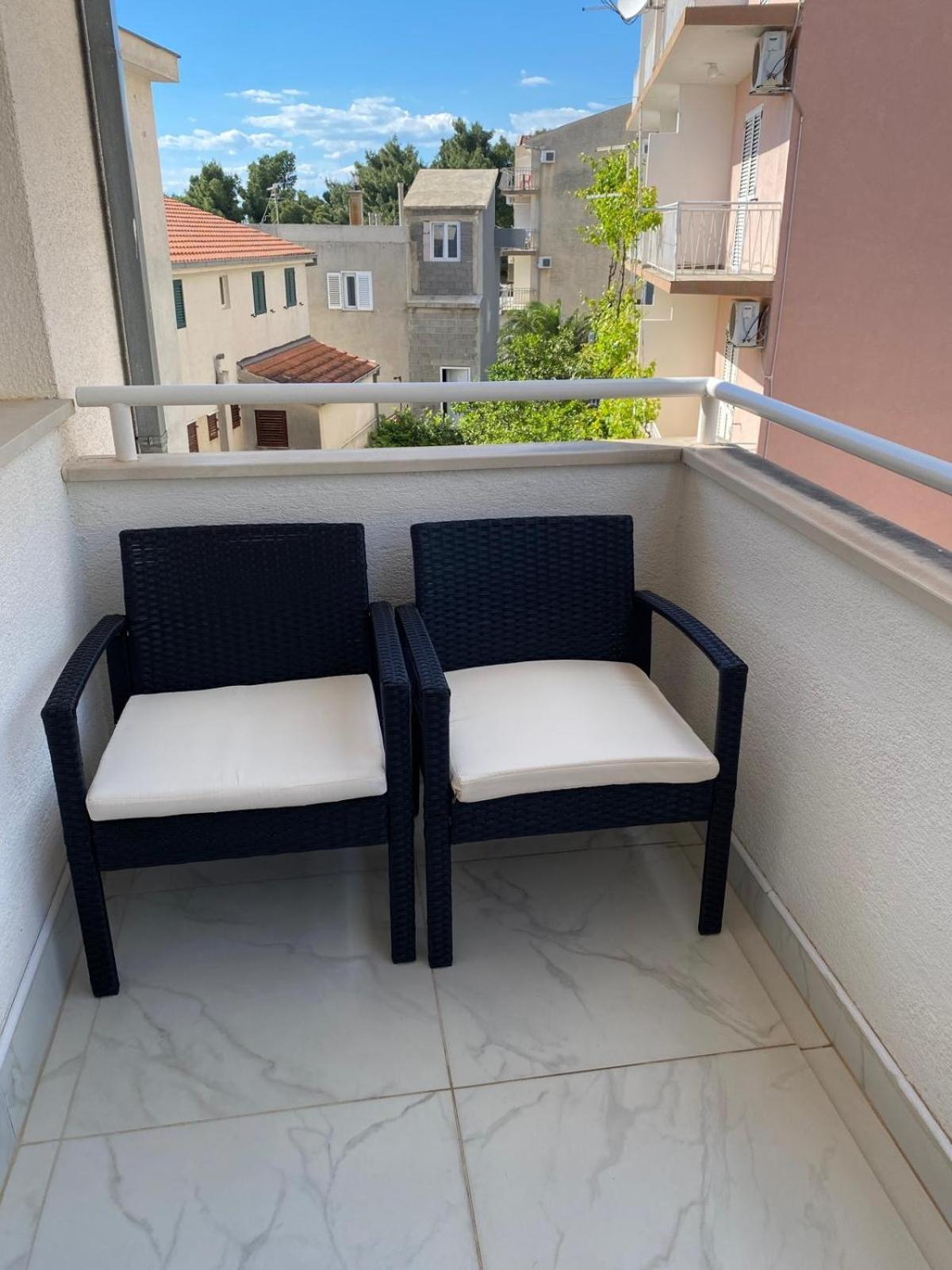 B Apartment